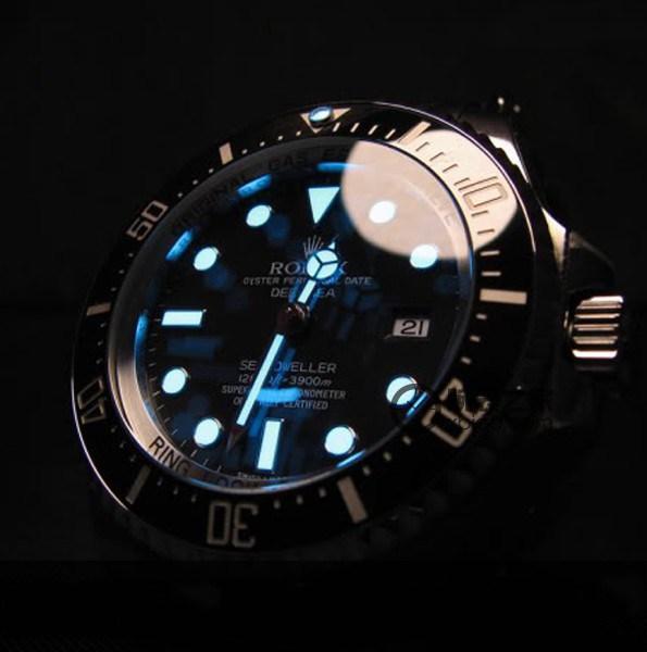 The time scales of best fake watches are luminous