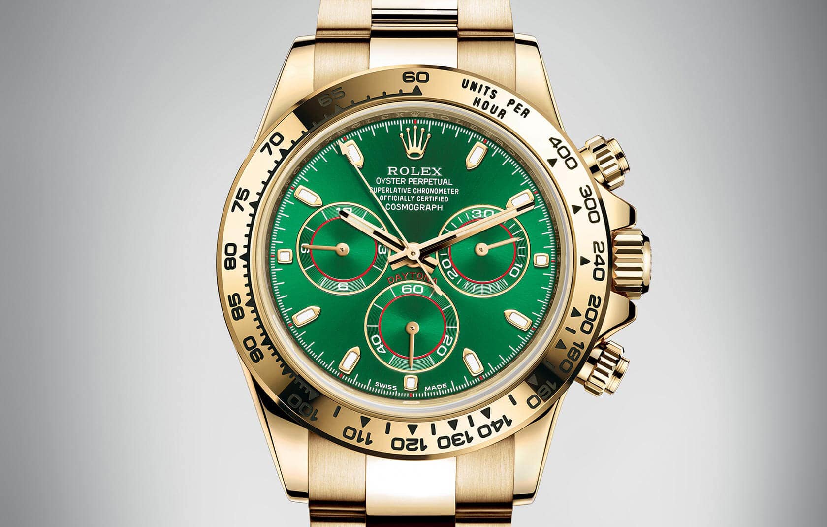 The 18ct gold fake watches have green dials.